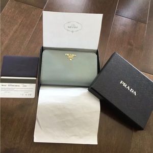 🌟100% Authentic Prada Saffiano leather woman wallet 10 cards slot baby blue Box